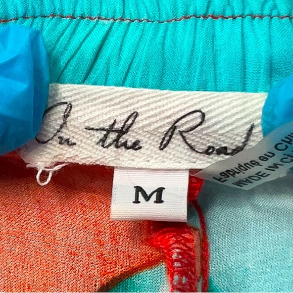 On the Road… Vibrant Patterned Flowy Cropped Pants Size M (Part of a Set) - Picture 3 of 5